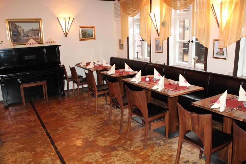 ורניגרוד La Rustica Altstadthotel מראה חיצוני תמונה