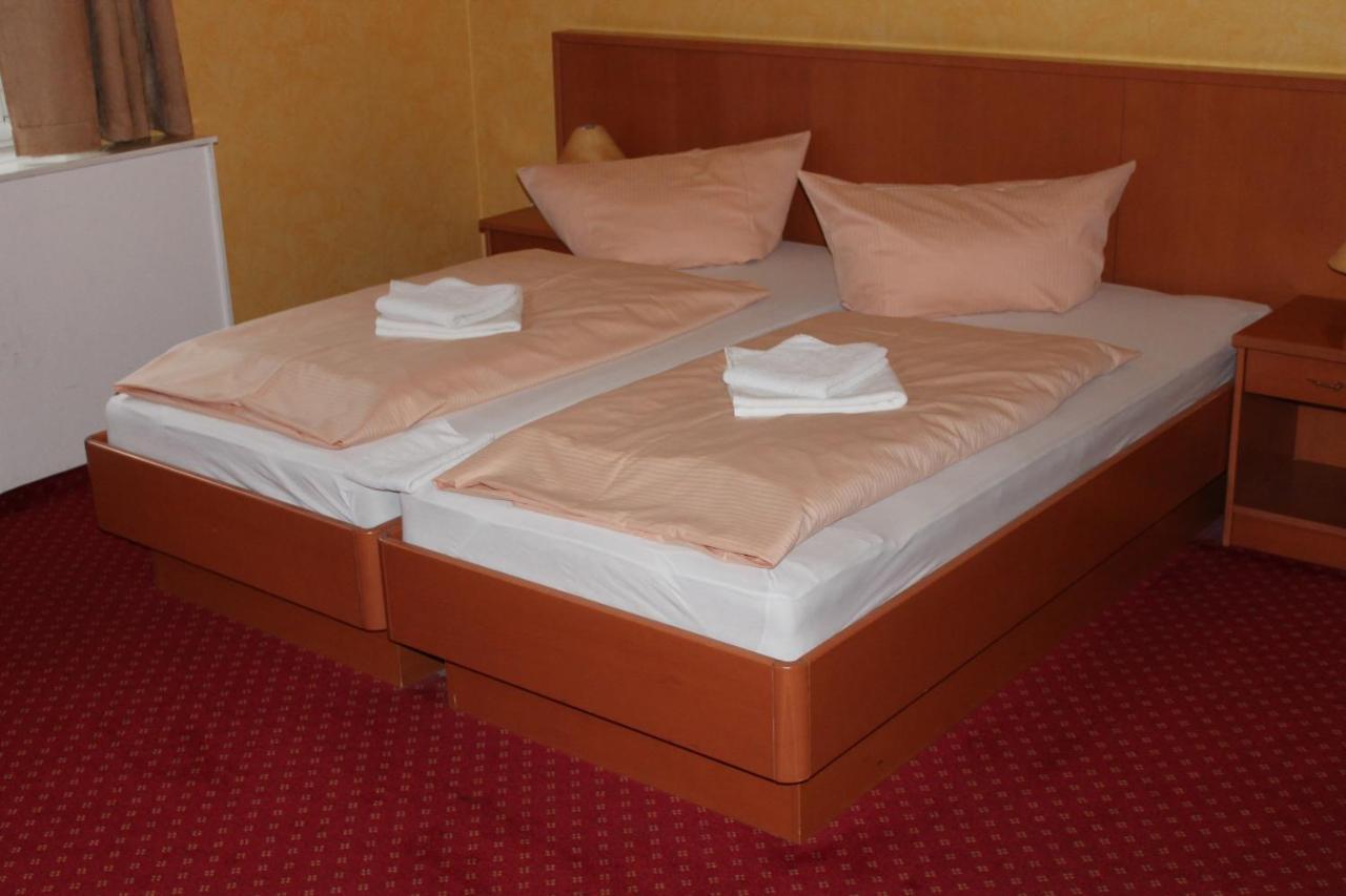 ורניגרוד La Rustica Altstadthotel מראה חיצוני תמונה